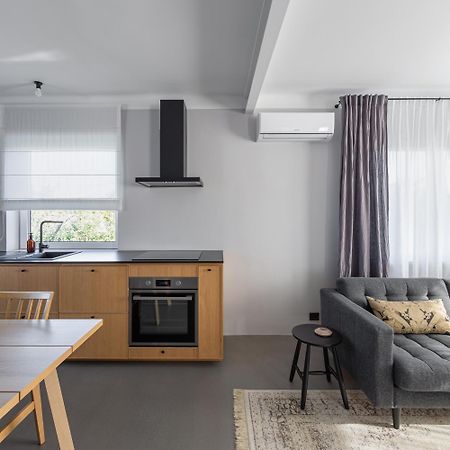 Minimalist. Apartment & Studio Šiauliai Exterior foto