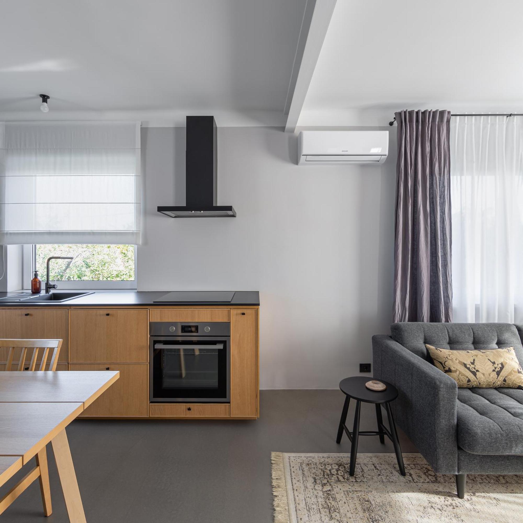 Minimalist. Apartment & Studio Šiauliai Exterior foto
