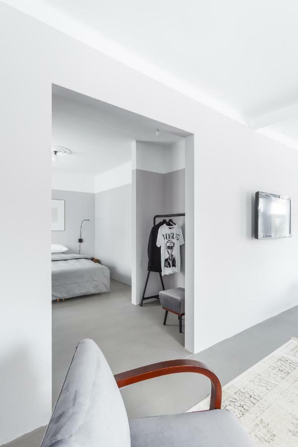 Minimalist. Apartment & Studio Šiauliai Exterior foto