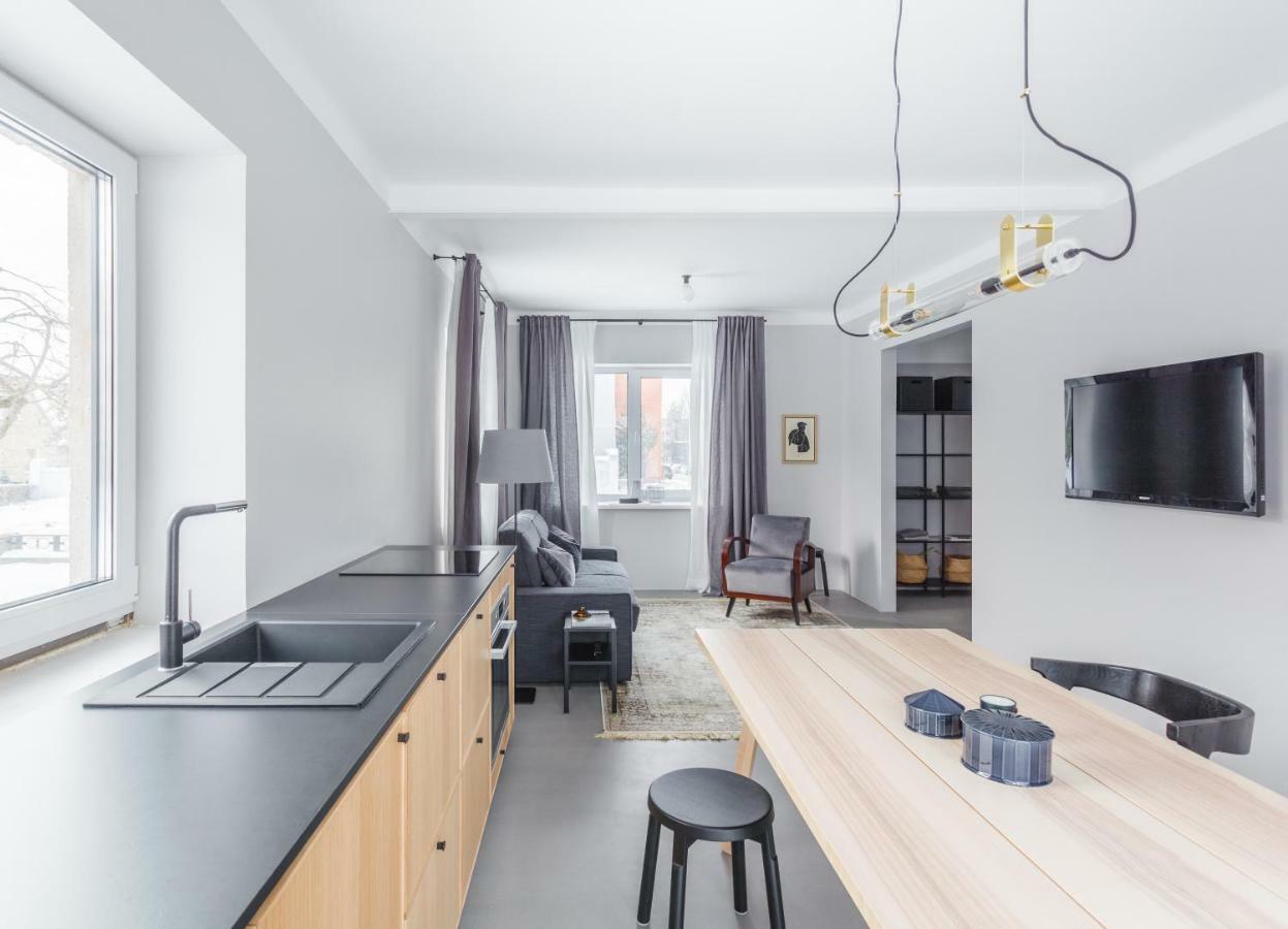 Minimalist. Apartment & Studio Šiauliai Exterior foto